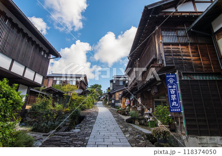 《馬籠宿》歩く旅・古い町並み・岐阜県 《馬籠宿》歩く旅・古い町並み・岐阜県 118374050