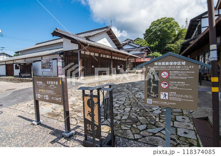 《馬籠宿・下入口周辺》歩く旅・古い町並み・岐阜県 《馬籠宿・下入口周辺》歩く旅・古い町並み・岐阜県 118374085