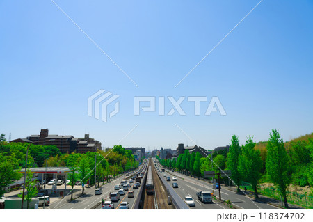 【大阪府】5月・緑が綺麗な桃山台駅周辺の新御堂筋と北大阪急行 【大阪府】5月・緑が綺麗な桃山台駅周辺の新御堂筋と北大阪急行 118374702