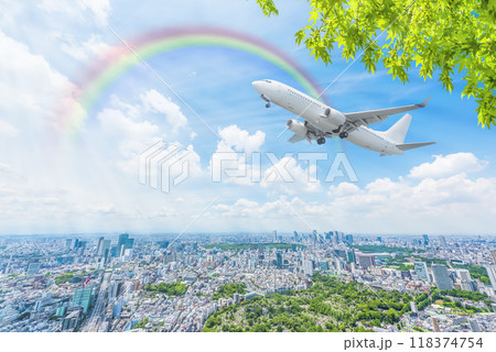 東京の都市風景と飛行機の旅行イメージ 東京の都市風景と飛行機の旅行イメージ 118374754