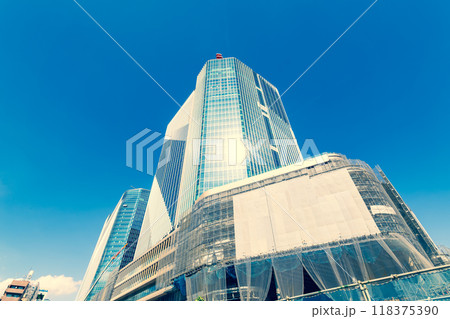 工事中の大規模建設と青空 高輪ゲートウェイ 2024.09 n-3 暖色 工事中の大規模建設と青空 高輪ゲートウェイ 2024.09 n-3 暖色 118375390