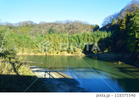 JR東日本水郡線の、下小川駅から常陸大子駅までの車窓風景(2022年12月) JR東日本水郡線の、下小川駅から常陸大子駅までの車窓風景(2022年12月) 118375540