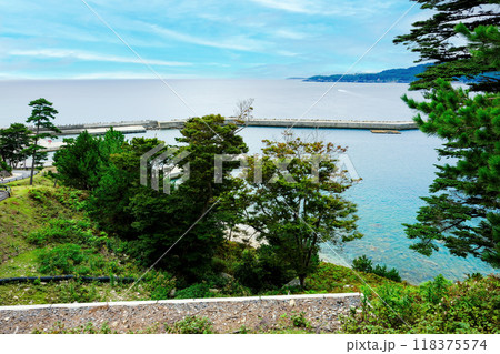 金華山船着き場の風景 118375574