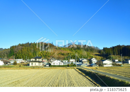 JR東日本水郡線の、常陸大子駅から磐城石井駅までの車窓風景(2022年12月) 118375625