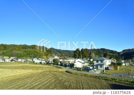 JR東日本水郡線の、常陸大子駅から磐城石井駅までの車窓風景(2022年12月) 118375628