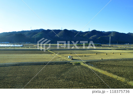 JR東日本水郡線の、磐城石井駅から磐城浅川駅までの車窓風景(2022年12月) 118375736