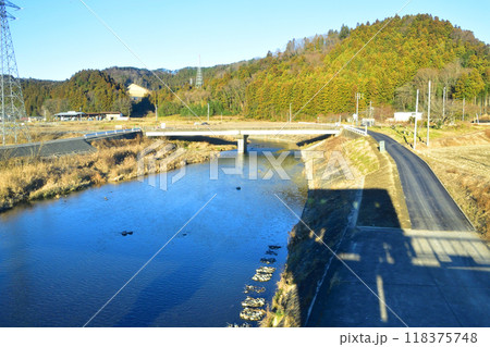 JR東日本水郡線の、磐城石井駅から磐城浅川駅までの車窓風景(2022年12月) JR東日本水郡線の、磐城石井駅から磐城浅川駅までの車窓風景(2022年12月) 118375748