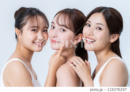 若い女性のスキンケア 若い女性のスキンケア 118376297