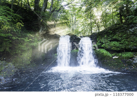 富士吉田市鐘山の滝光芒 富士吉田市鐘山の滝光芒 118377000