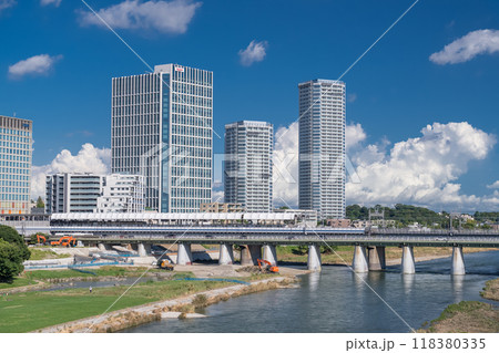 《東京都》二子玉川の街並み・住宅街と河川敷 《東京都》二子玉川の街並み・住宅街と河川敷 118380335