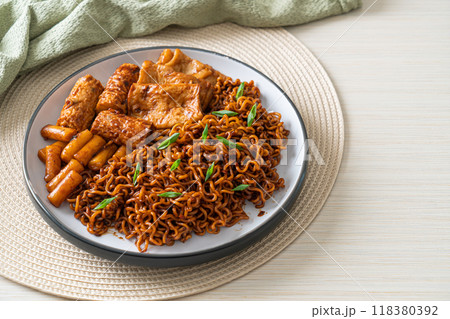 Jajangmyeon or JJajangmyeon with Odeng and Omuk - Korean Instant noodles with Korean fish cake in black bean sauce 118380392