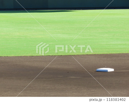 セカンドベース 118381402