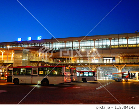 新潟県新潟市 夕方の新潟駅南口の風景より 新潟県新潟市 夕方の新潟駅南口の風景より 118384145