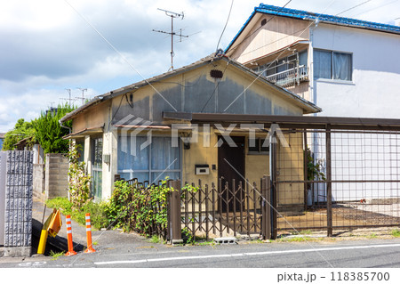 日本の岡山県岡山市の古くてとても美しい建物 118385700