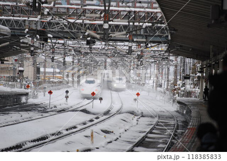 雪中の米原駅 雪中の米原駅 118385833