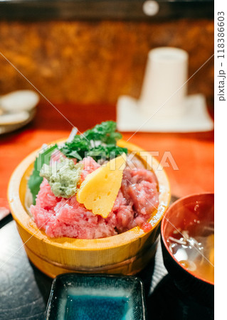 おいしい盛り盛りのネギトロ丼 118386603