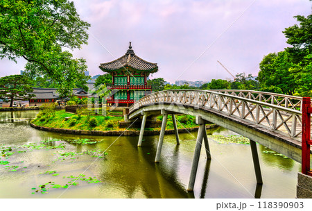 Hyangwonjeong Pavilion with Chwihyanggyo Bridge at Gyeongbokgung Palace in Seoul, South Korea Hyangwonjeong Pavilion with Chwihyanggyo Bridge at Gyeongbokgung Palace in Seoul, South Korea 118390903