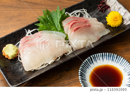 鰤のお刺身02 鰤のお刺身02 118391093