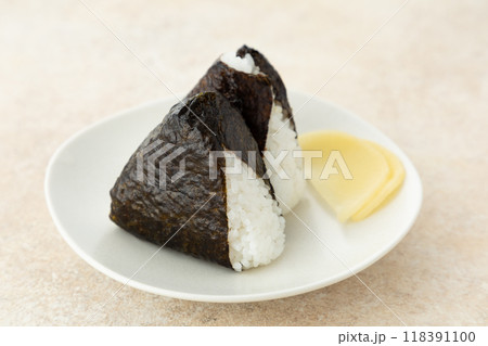 美味しいおにぎりのイメージ01 118391100