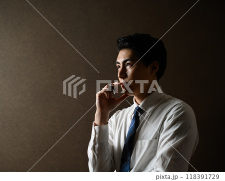 格好いい男性ポートレート 格好いい男性ポートレート 118391729