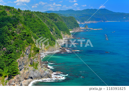 東北・鵜ノ巣断崖・三陸の穴場に広がる絶景、展望台から眺める迫力の断崖絶壁・岩手県田野畑村(5) 118391825