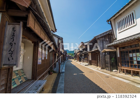 《関宿・中町の町並み》旧東海道・三重県・古い町並み 《関宿・中町の町並み》旧東海道・三重県・古い町並み 118392324