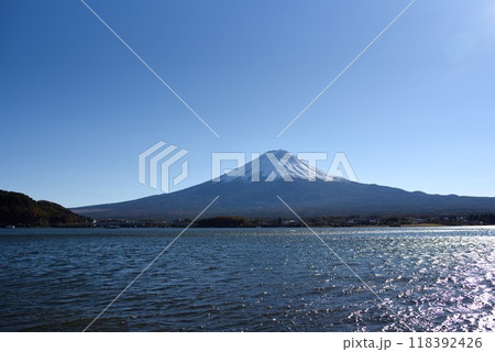 秋の富士山 河口湖 秋の富士山 河口湖 118392426