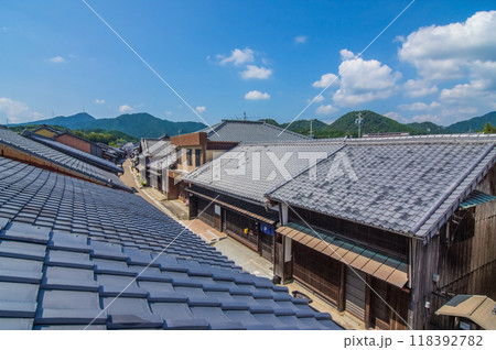 《関宿・中町の町並み》眺関亭展望台からの眺め 《関宿・中町の町並み》眺関亭展望台からの眺め 118392782