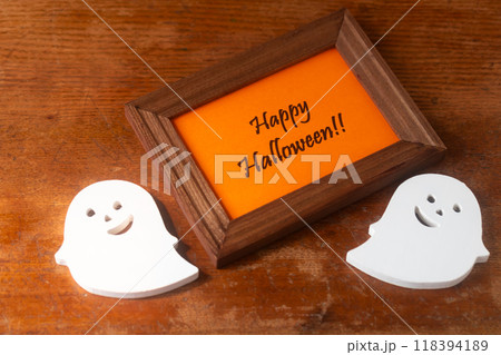 ハロウィン・かわいいオバケとHappy Halloween!!のタイトル 118394189