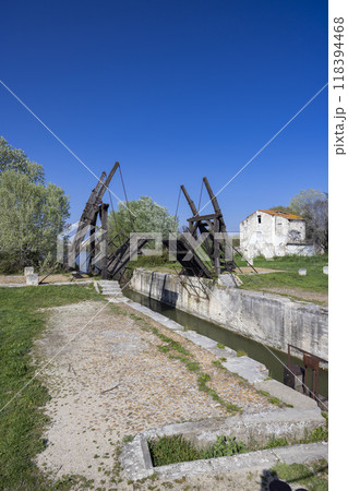 Vincent van Gogh bridge (Pont Van-Gogh, Langlois Bridge) near Arles, Provence, France 118394468