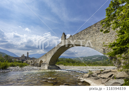 Gobbo Bridge also Devil Bridge or Ponte del Diavolo or Ponte Gobbo in Bobbio, Piacenza province, Trebbia Valley, Emilia Romagna, Italy Gobbo Bridge also Devil Bridge or Ponte del Diavolo or Ponte Gobbo in Bobbio, Piacenza province, Trebbia Valley, Emilia Romagna, Italy 118394839