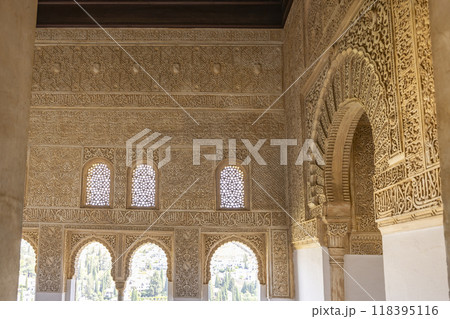 Arabic interiors of Nasrid Palace, Alhambra palace comple, Generalife and Albayzin (Generalife y Albaicin de Granada), UNESCO site, Granada, Andalusia, Spain 118395116