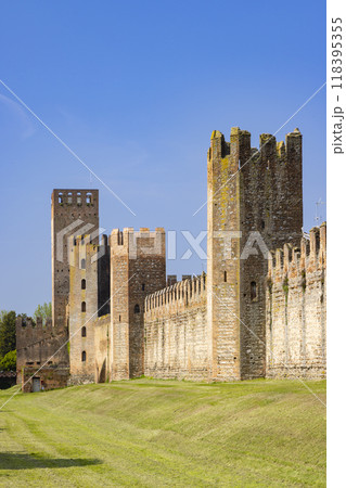 Ancient walls of Montagnana, Padova province, Veneto, Italy 118395355