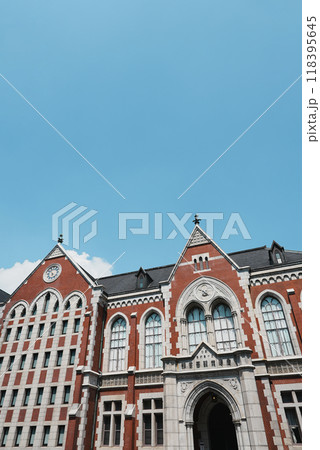【縦写真】慶應義塾図書館 旧館 【縦写真】慶應義塾図書館 旧館 118395645