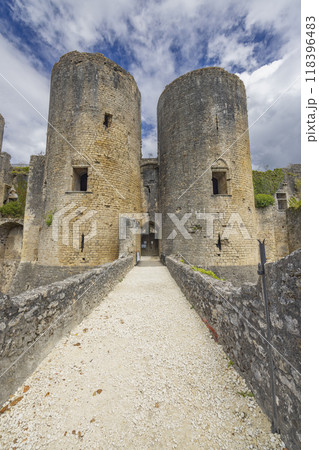 Villandraut castle (Chateau de Villandraut) Gironde departement, Aquitaine, France 118396483