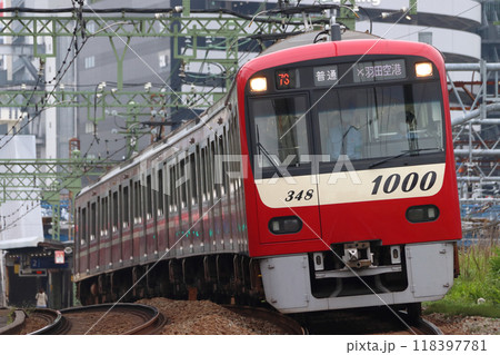 ［KK］京浜急行1000形ステンレス車（各停：逗子葉山発羽田空港行） 118397781