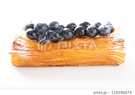 おいしいブルーベリーデニッシュ 118398874