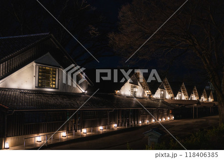 【庄内の風景】山居倉庫_ドラマロケ地（おしん） 118406385