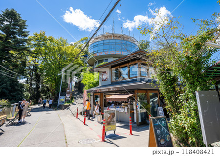 高尾山口 ケーブルカー高尾山駅周辺の風景 高尾山口 ケーブルカー高尾山駅周辺の風景 118408421