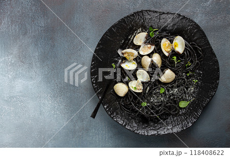 black spaghetti vongole, venerki, homemade, without people, black spaghetti vongole, venerki, homemade, without people, 118408622