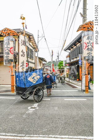 秋の高山祭　御神幸（御巡幸、祭行列） 118411602