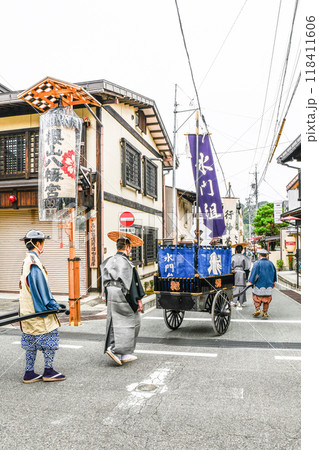 秋の高山祭　御神幸（御巡幸、祭行列） 118411606