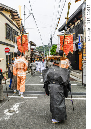 秋の高山祭　御神幸（御巡幸、祭行列） 118411912