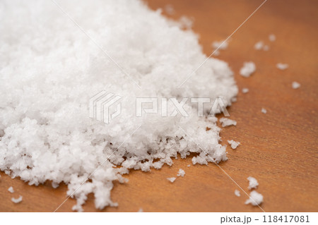 粗塩のクローズアップ 粗塩のクローズアップ 118417081