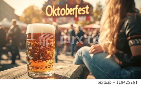 woman with beer. inscription "Oktoberfest" 118425261