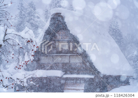 【世界遺産】豪雪の白川郷【岐阜県】 118426304