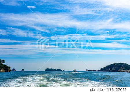 仙台一人旅で訪れた松島湾島めぐり観光船は、好天に恵まれ最高の船旅になりました 118427652