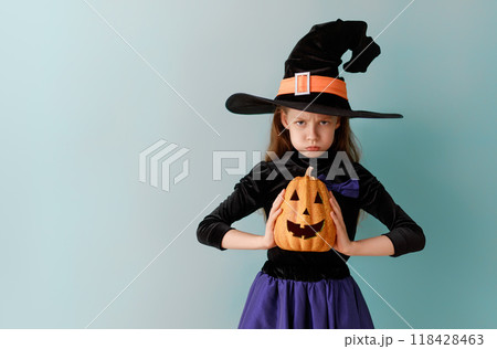 The angry little witch The angry little witch 118428463