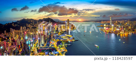Panorama of Traffic at twilight in Hong Kong. 118428597