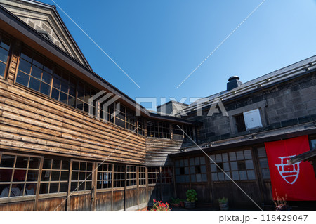 レトロな街並み 118429047